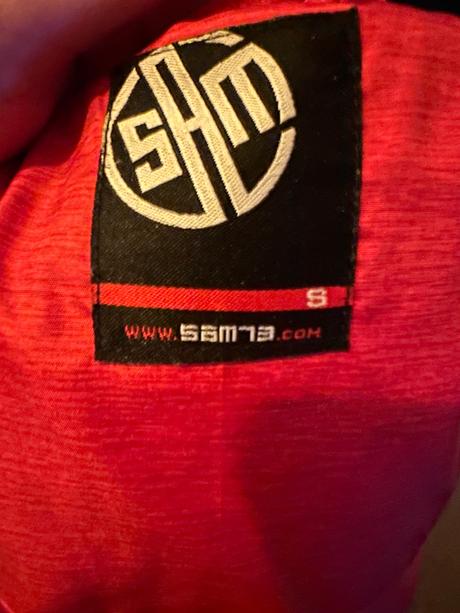 Červená bunda, s.a.m.,s