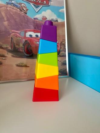 Montessori veža, 