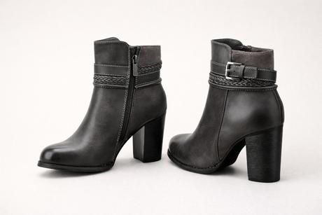 Dámske členkové čižmy na podpätku, 36