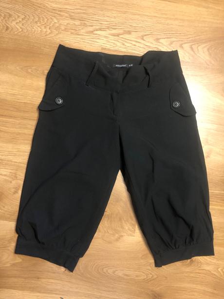 Elegantne tristvrtove nohavice, atmosphere,l