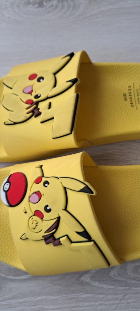 Pokemon slapky gumove, reserved,39