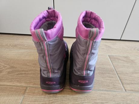 Snehule keen, keen,35