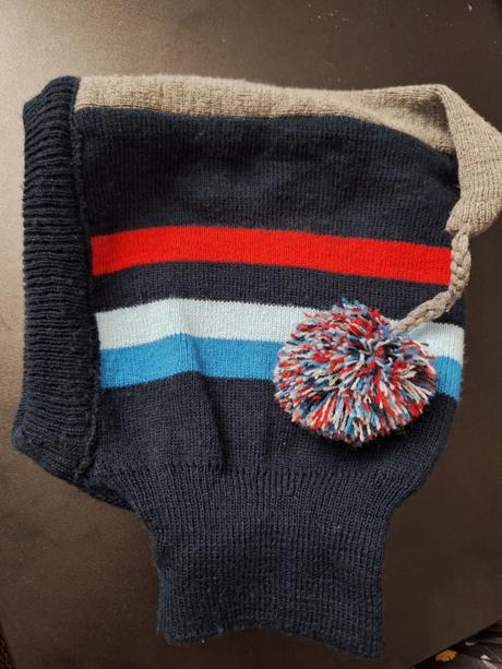 Kukla, ciapka obv. 52, broel,50