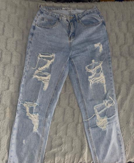 Roztrhané rifle, gate,s