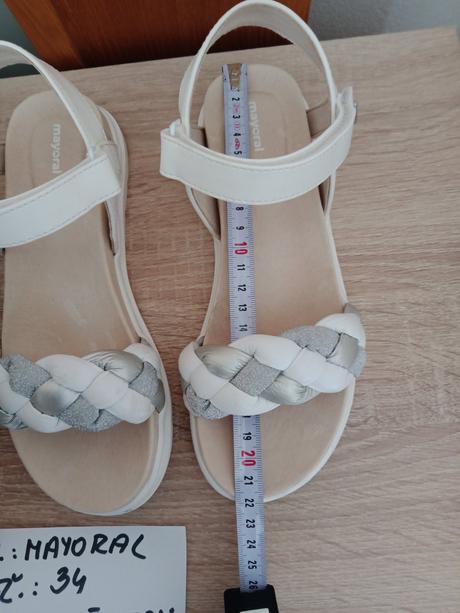 Dievčenské sandále zn.mayoral veľ.34, mayoral,34