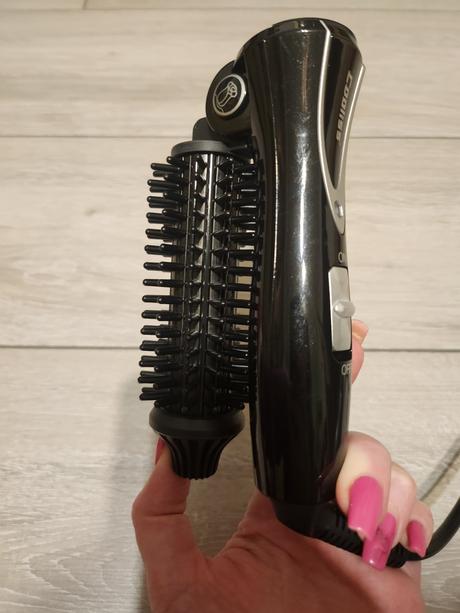 Malá výhrevná cestovná kefa, 