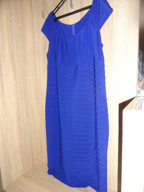 Kráľovsky modré spoločenské šaty, 46