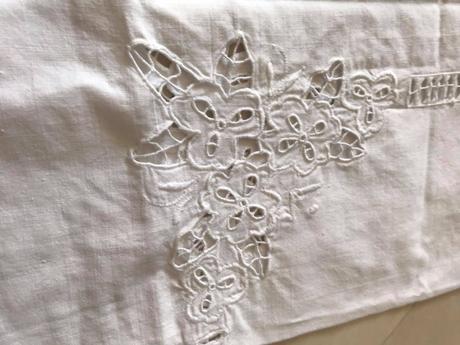 Starožitný bavlnený obrus, 