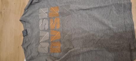 Dve tričká cena spolu, primark,134