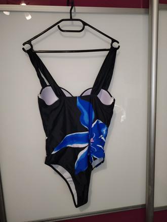 Dámske plavky so suknickou, m