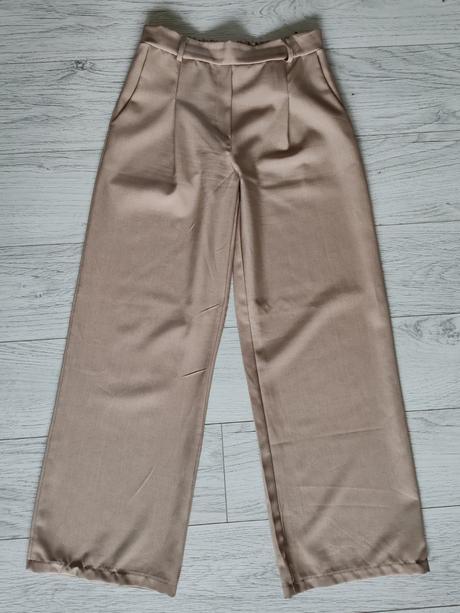 Predám elegantné nohavice pre 9-10r., 152