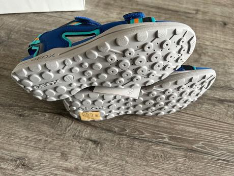 Kvalitne sportove sandalky zn. geox, geox,34
