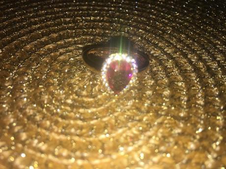 Prsteň s ružovým očkom, 