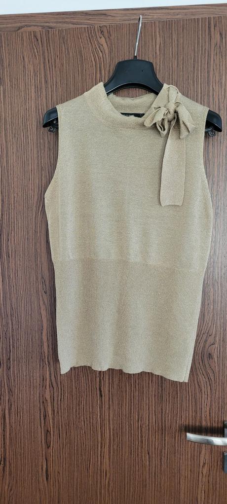 Damsky top, reserved,l