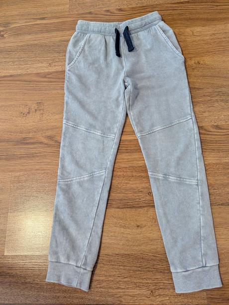 Tepláky, lupilu,110