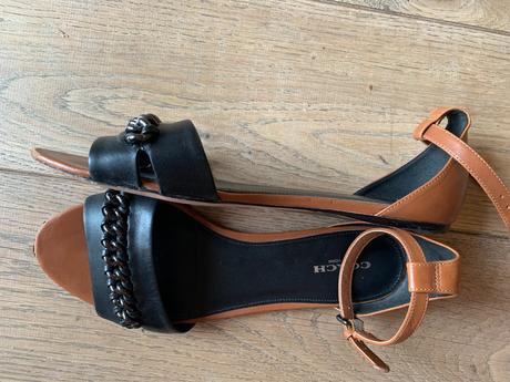 Kožené čierno -hnedé sandálky coach, 38