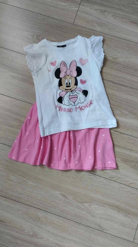 Dievčenský komplet, 110