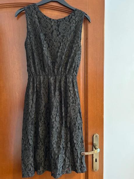 Minim nosene šaty sisters italy, m