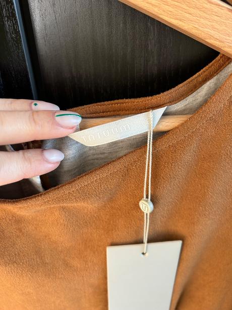 Šaty pripomínajúce semiš, 36 / s