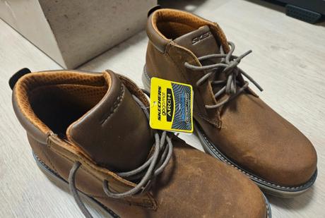 Kvalitne kozene topanky, skechers,39
