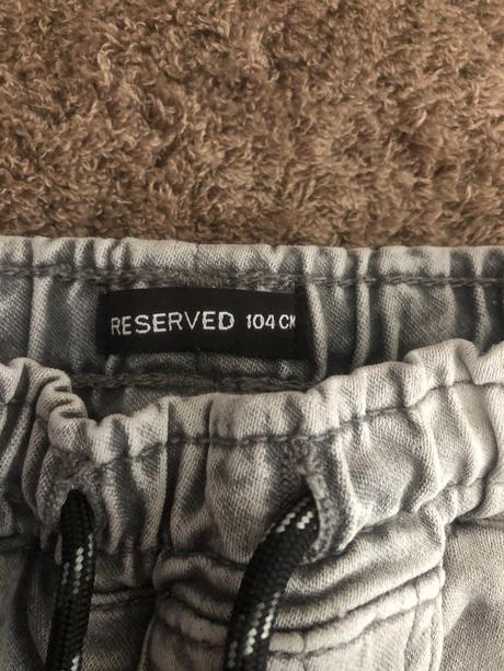 Reserved nohavce, reserved,104
