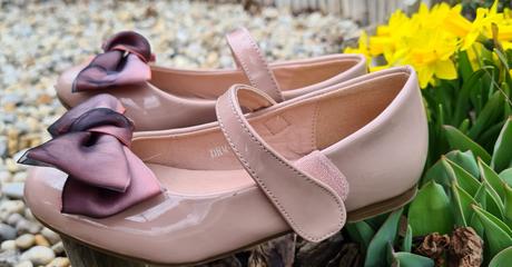 Ružové lakové balerínky, 28