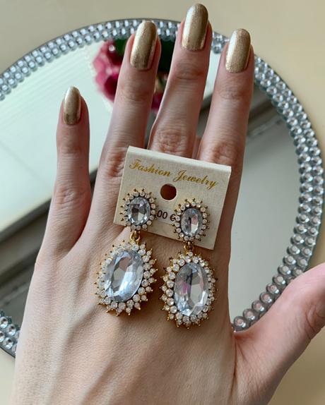 Nové náušnice s kamienkami,