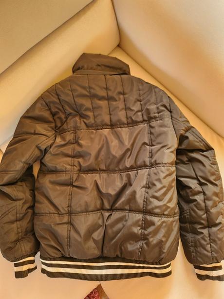 Chlapčenská vetrovka, 158