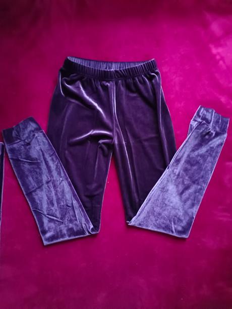 Velurova súprava, 146