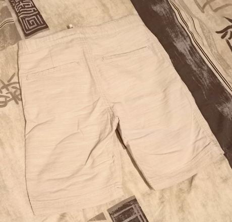 Kraťasy, l.o.g.g.,128