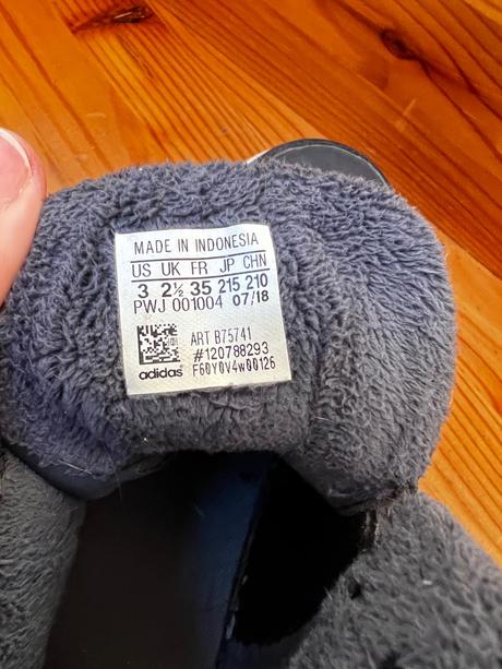 Adidas zateplene, adidas,35