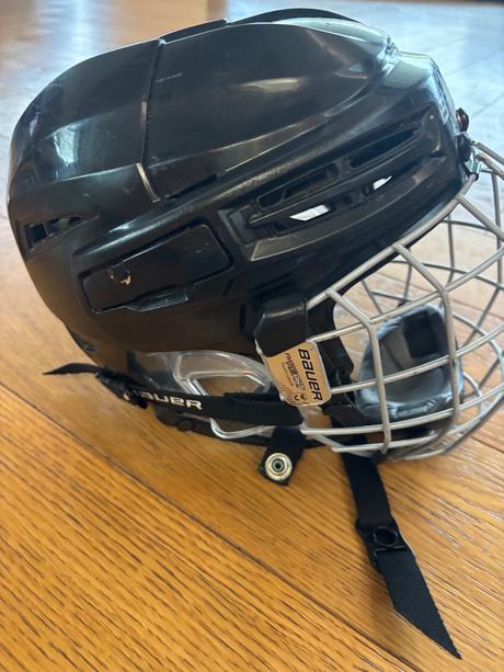 Hokejova prilba bauer, bauer,s