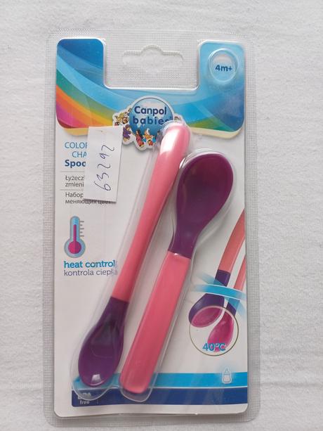 Meniace sa lyžičky canpol babies, 
