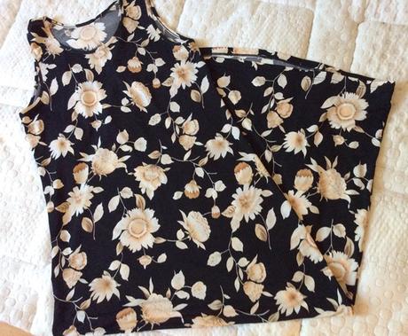 Dlhé letné elastické kvetové šaty v. m/l, m