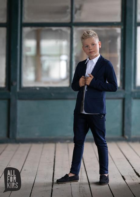 Slávnostný komplet, 104 / 110