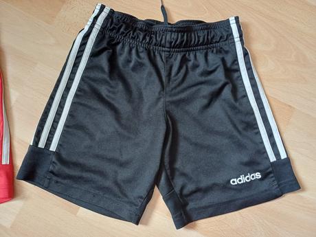 2x športove kraťase, adidas,128