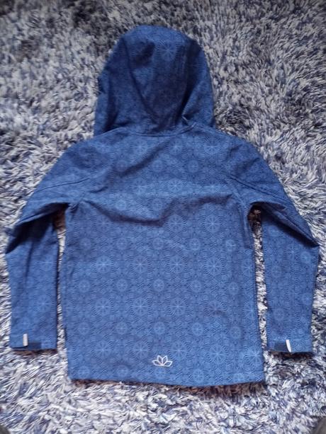 Dievčenská softshellová bunda, č 152/158, resp. s, lewro,152