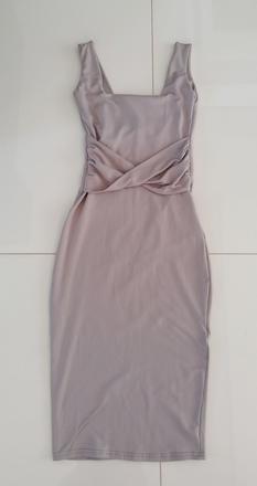 Sivé priliehavé šaty, xs