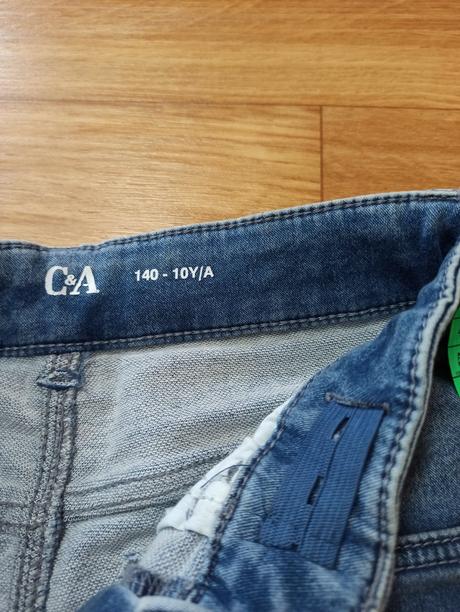 Kraťasy, c&a,140