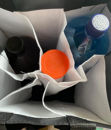 Praktická taška na fľaše napr. do auta,