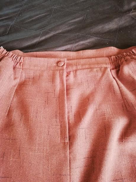 Tehlova suknicka, 48