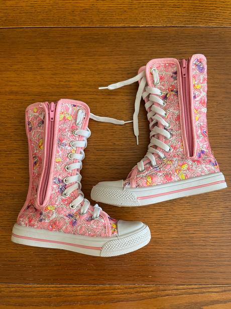 Vysoké vzdušné tenisky s motýľmi a trblietkami, camo,28