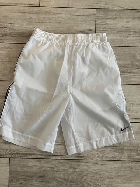 Kratase, nike,152