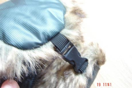 Dámsk zelená športov ušianka imitácia kože, m