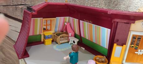 3-poschodovy dom playmobil, 