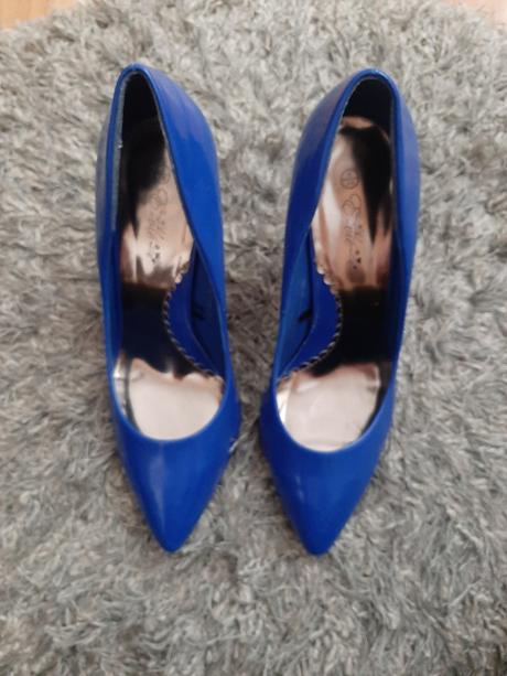 Modré lakované lodičky, 39