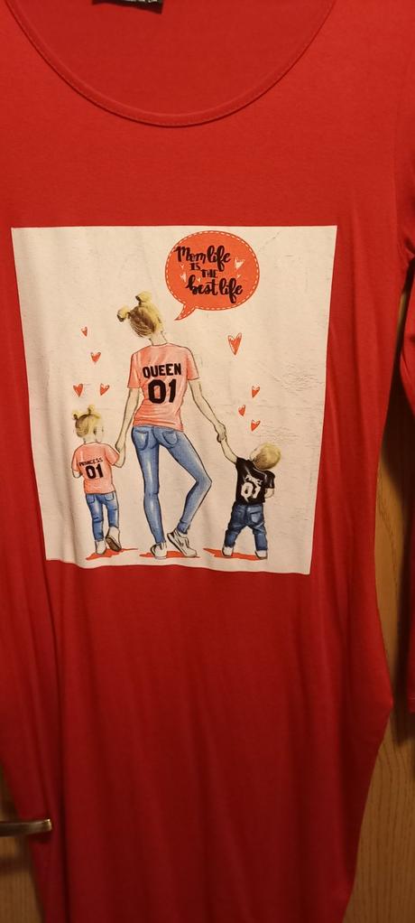 Nenosené červené bavlnené šaty mama s detmi, 