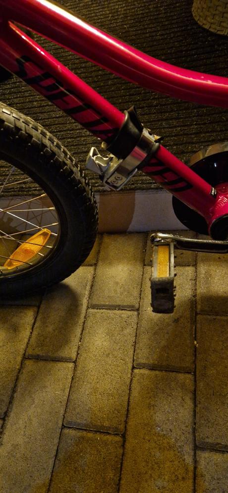 Bicykel specialized a followme, specialized,14