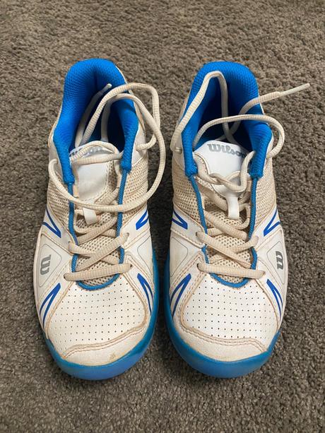 Tenisky prioritne na tenis wilson, 35