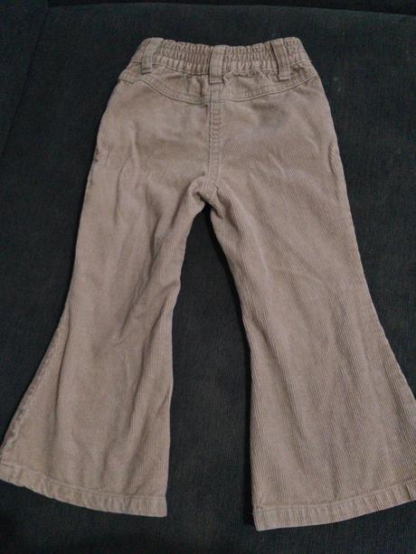 Menčestrove nohavice, esprit,92